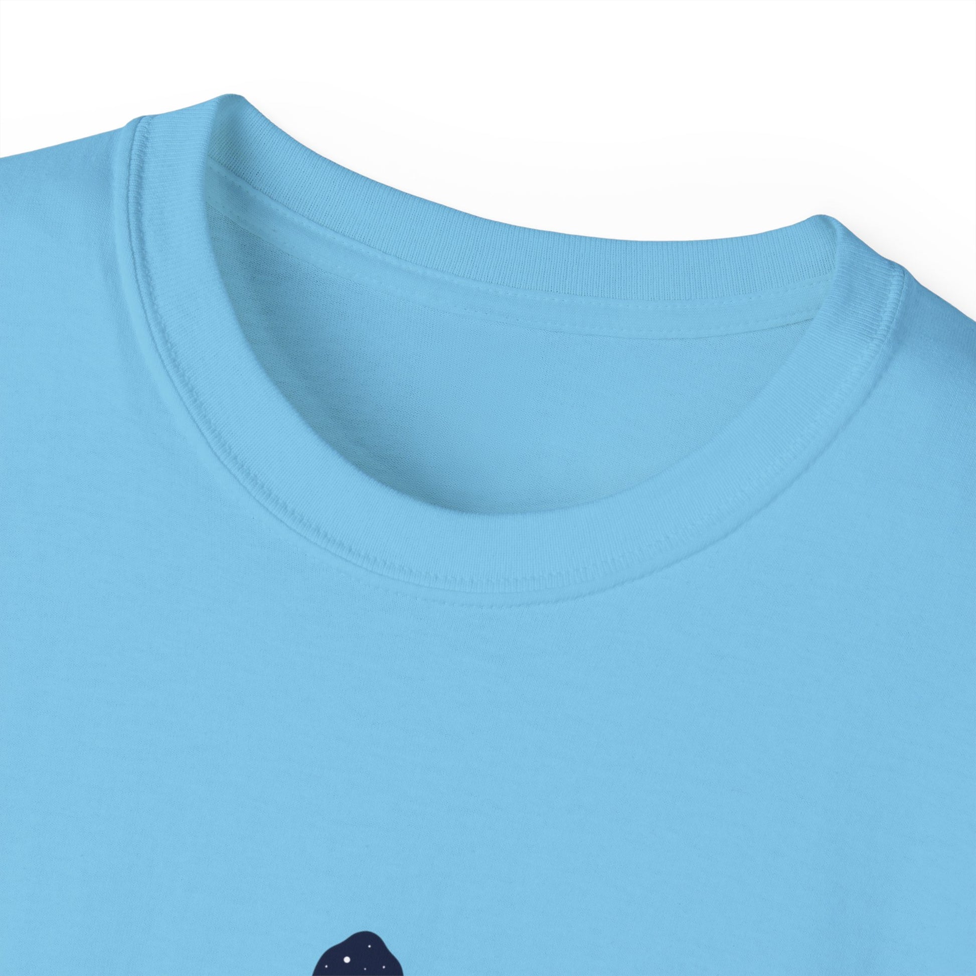 T-Shirt with Turtle Design, Ocean Vibes, Beach Lovers